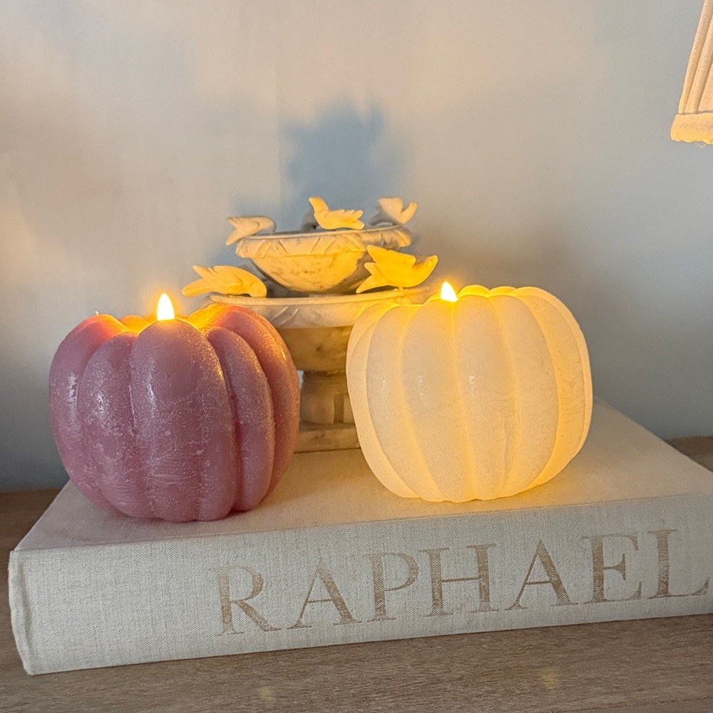 Pumpkin Shaped Candle Set - Pink and Cream